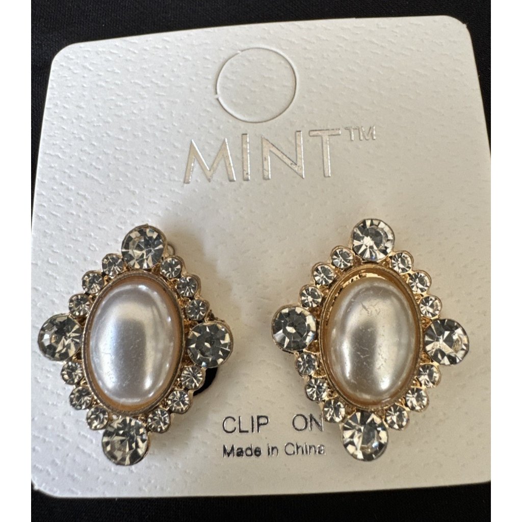 Mint Rhinestone Faux Gold Pearl Cz Fashion Clip On Earrings 11 New 8$